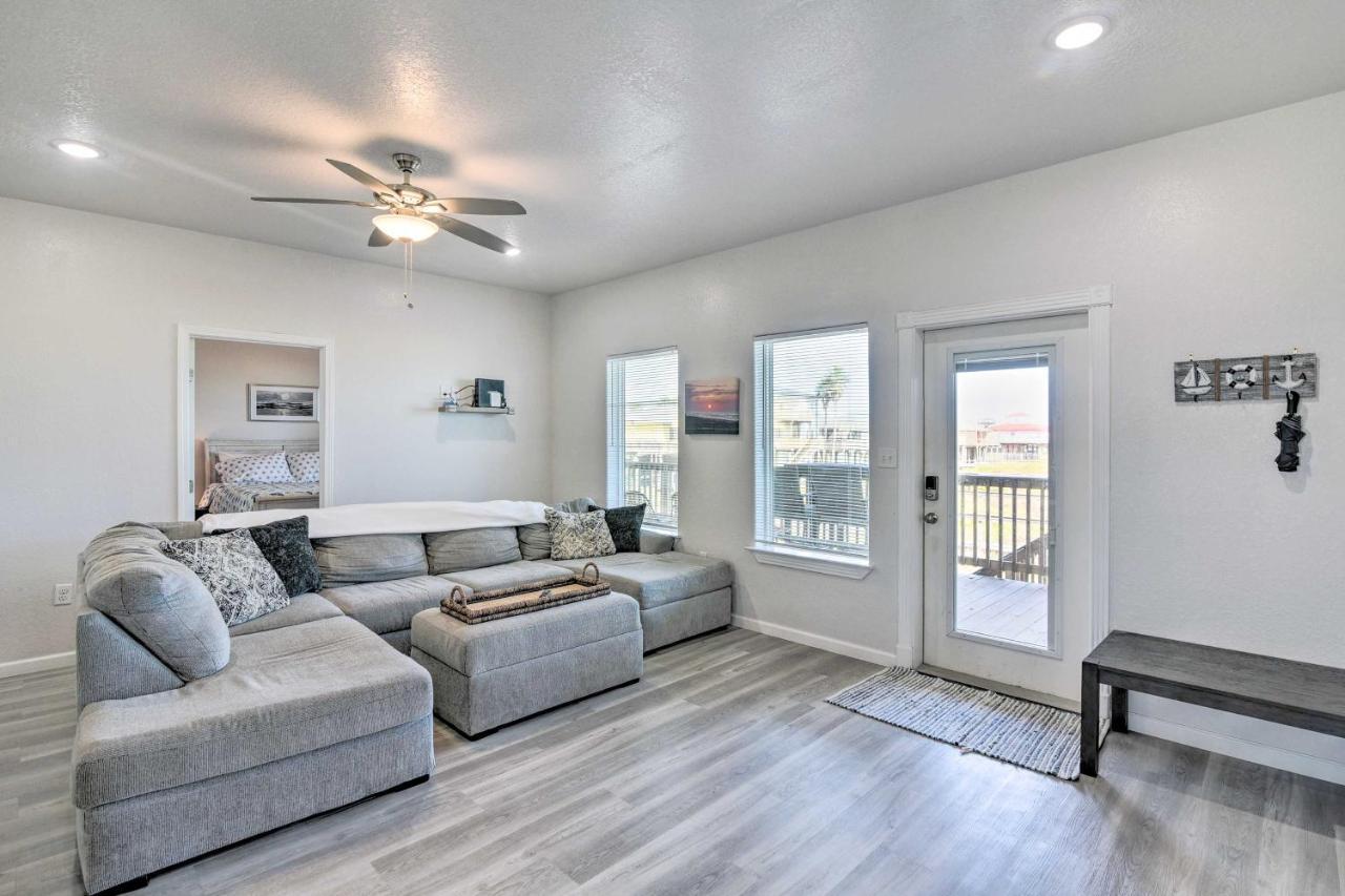 Surfside Beach Retreat With Deck And Ocean Views المظهر الخارجي الصورة