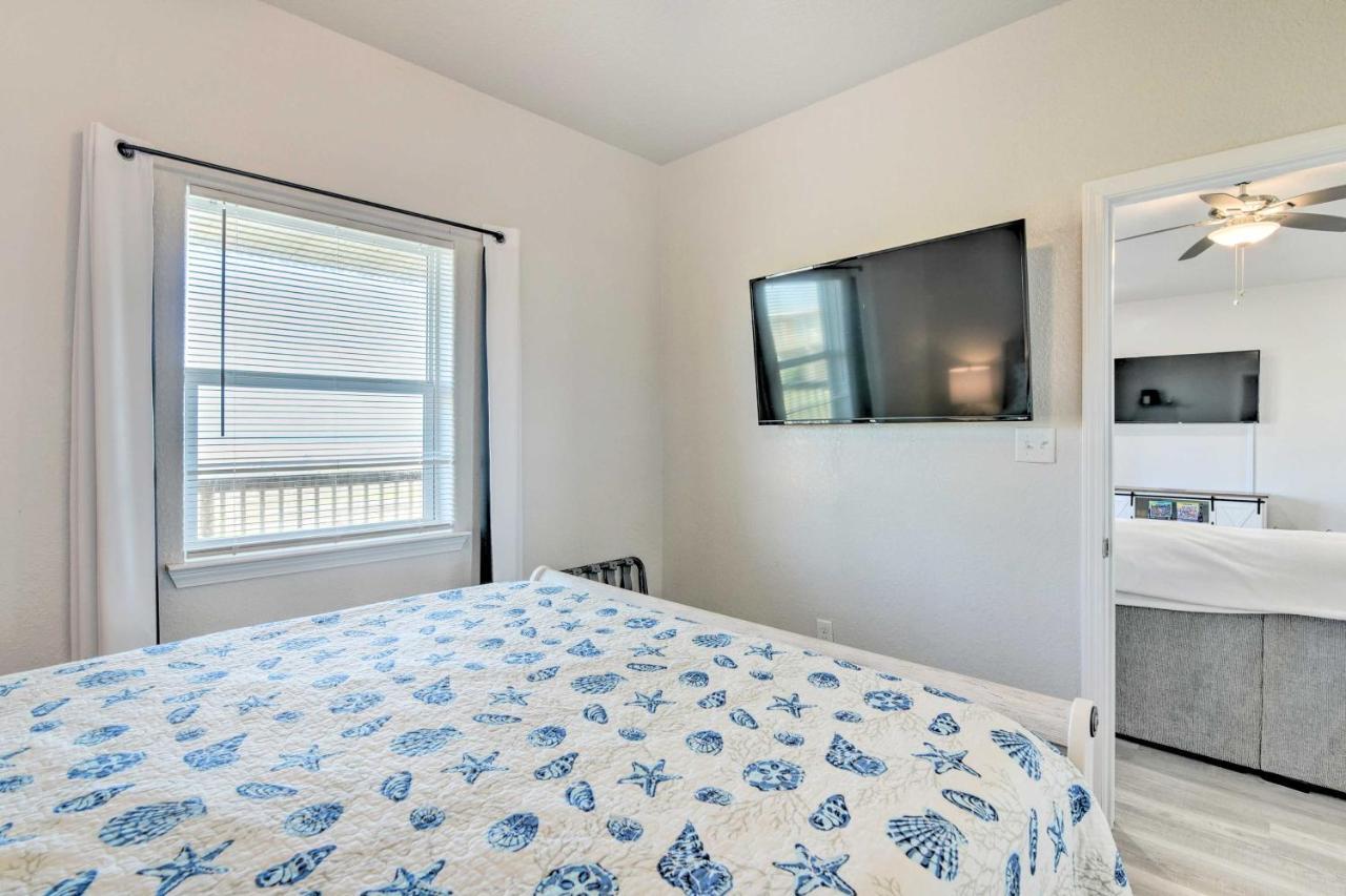 Surfside Beach Retreat With Deck And Ocean Views المظهر الخارجي الصورة