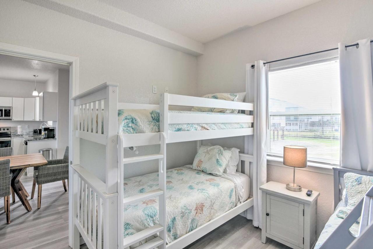 Surfside Beach Retreat With Deck And Ocean Views المظهر الخارجي الصورة